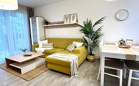 The Elite Suite Downtown 2- Bedroom Apt Ac & Garage Parking